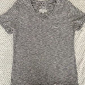 WOMENS STRIPPED V-NECK SHIRT